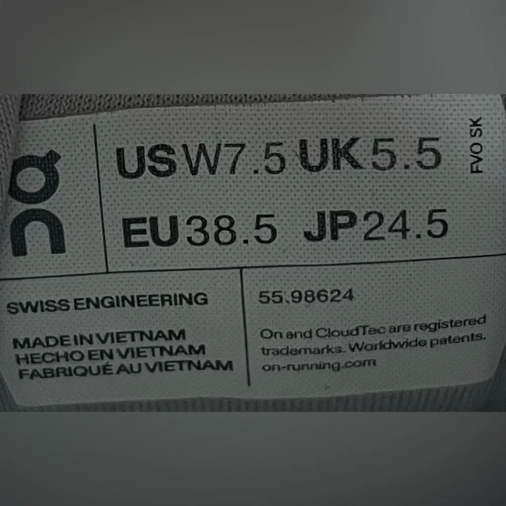 On CloudGo LIGHTWEIGHT Womens Size 7.5 Running Shoes Sneakers Gray Meadow Green - Picture 11 of 12